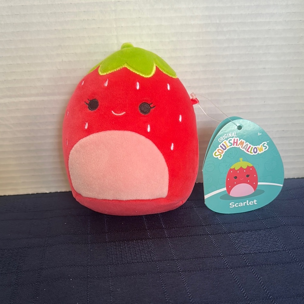 Squishmallows Scarlet the Strawberry 5" Plush-NWT